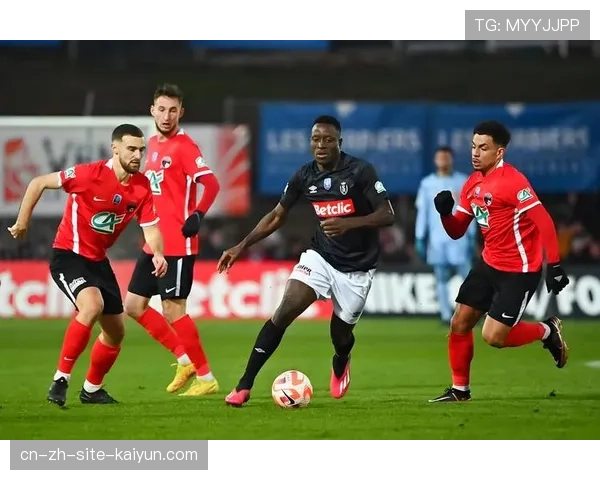 阿德莱德主帅称赞古德温精神与效率为球队胜利关键